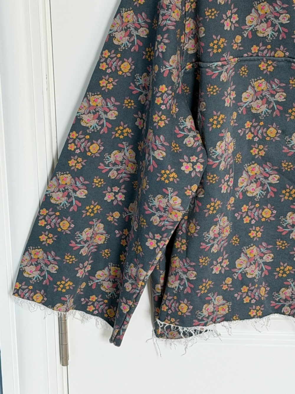 Natural Life State Floral Blooms Blue Easy Does It Sweatshirt 54547 - Picture 5 of 14